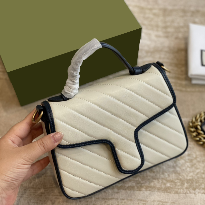 

2021 Ladies Luxury Designer Leather Wallet Striped Shoulder Bag Fashionable Plain Satchel Chain Clutch Lightweight and Wild Buckle personality Mailing Bag, No bag