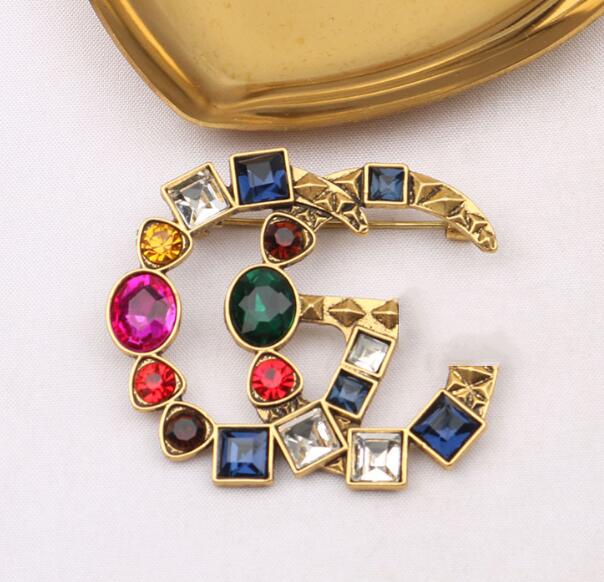 

20colors Brand Design Brooches Small Sweet Wind Women Double Letters Brooch Suit Pin Fashion Jewelry Clothing Decoration High Quality Accessories