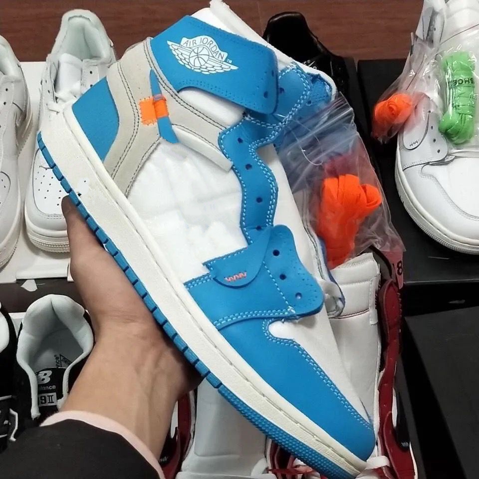 

2021 xuryWholesale white Genuine Leather open Fashions designer women mens black splice casual Shoes 4 colors Low-top sne mjk001