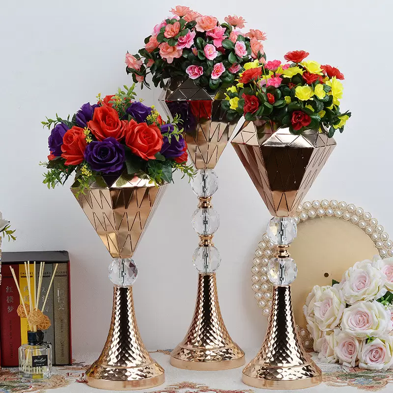 

Metal Candle Holders Flowers Vase Candlestick decoration Centerpieces Road Lead Candelabra Centerpieces Wedding porps Christmas