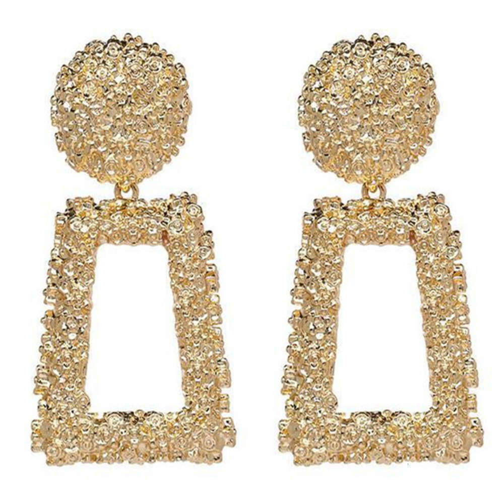 

earrings Production of metal stud alloy embossed Flower Earrings, Golden