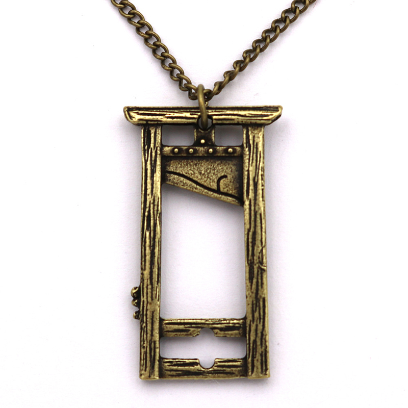 

Personality Men Guillotine Necklaces Vintage Jewelry French Revolution Creepy Halloween Art Pendant Necklace Gifts