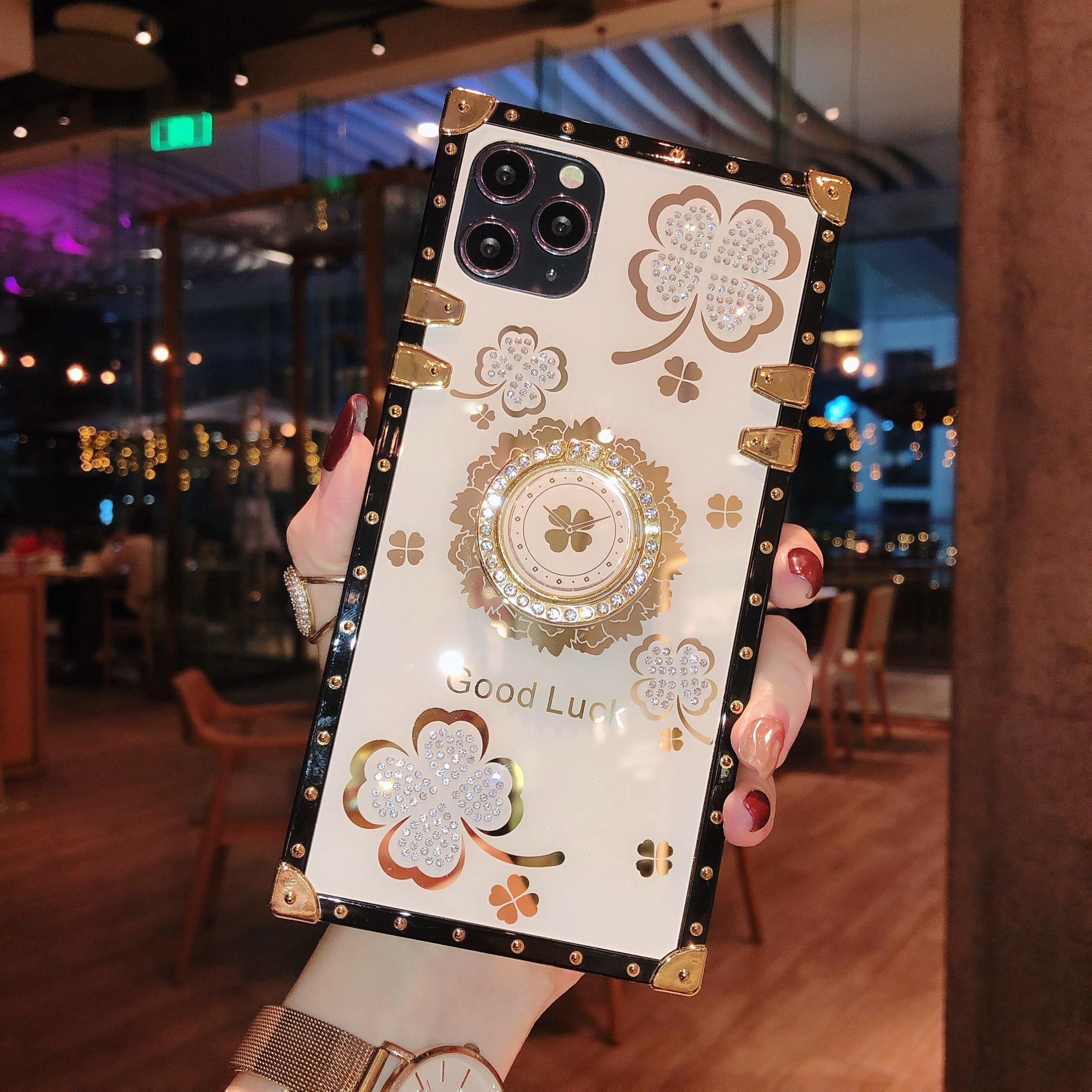 

High-grade luxury crystal waterproof Transparent iphone cases 11 Pro MAX XS XR 8 7 6 Plus cartoon Protective Shockproof Case Cover