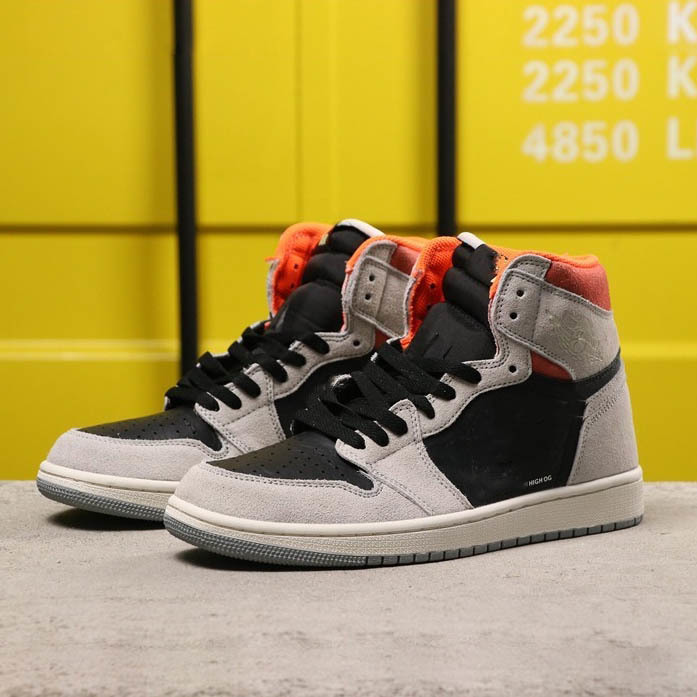 

Jumpman 1S High OG Neutral Grey Basketball Shoes 1 Brand Designer Bronze Mens Sports Sneakers