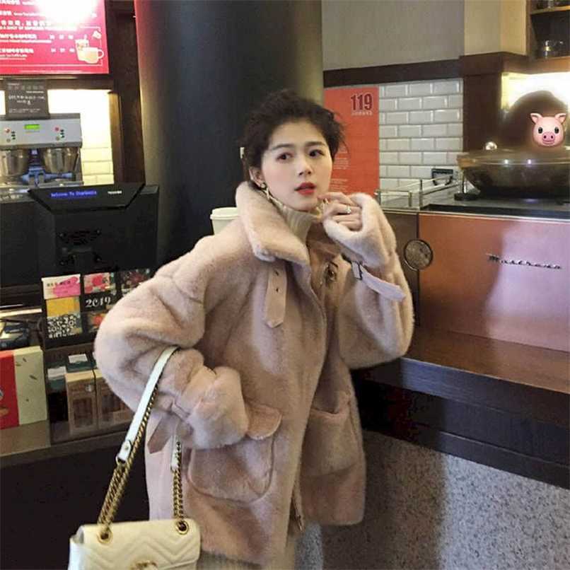 

Women's fake fur winter motorcycle suit plush loose fashion thick coat fur coat women trend OL high street padded coat 211019, Beige