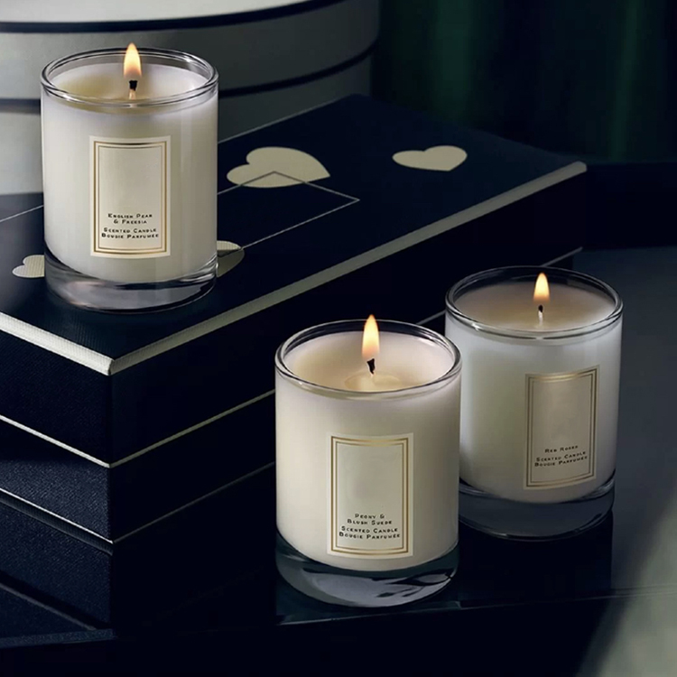 

Family Scented Candle Perfume Christmas Limited Edition EDC English pear Red rose Fragrance Candles Room Deodorant Durable Flavor The Same Brand