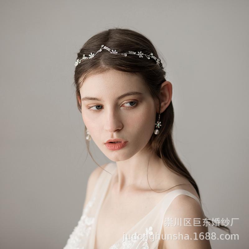 

Hair Clips & Barrettes Handmade Bridal Headdress Fresh And Simple Snowflake Crystal With Wedding Bridesmaid Dress Accessories, Golden;silver