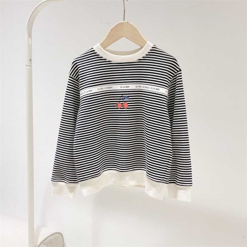 

Presale 9.13 Arrival Fall Round neck black and white striped small cherry pattern printed casual sweatshirt girls top 211111, Red