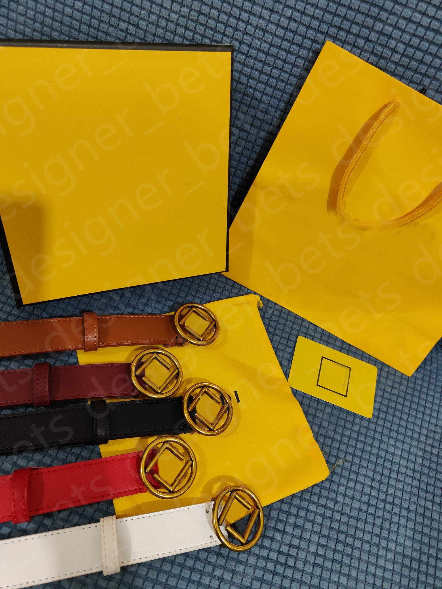 

2021 Fashion Classic Men Designers Belts Womens Mens Casual Letter Smooth Buckle Belt Width 3.0 cm With box Optional 5 Color, Red