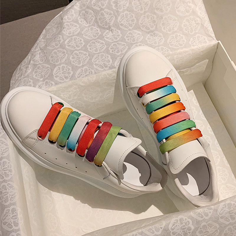 

2021 Top Designer Casual Shoes Thick Bottom Men Sneakers Colorfull Lace-up Woman Flats Round MC Toe Shoe Walking Genuine Leather Sneaker Internally increasedd White, 10