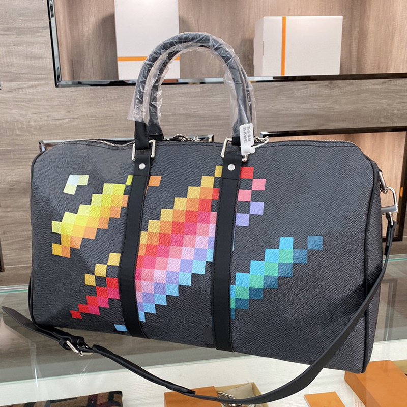 

2021 Latest Large-capacity Travel Bag Men Women Luxurys Brands Handbags High-quality Business Sports Outing Portable Designers Duffel Bags