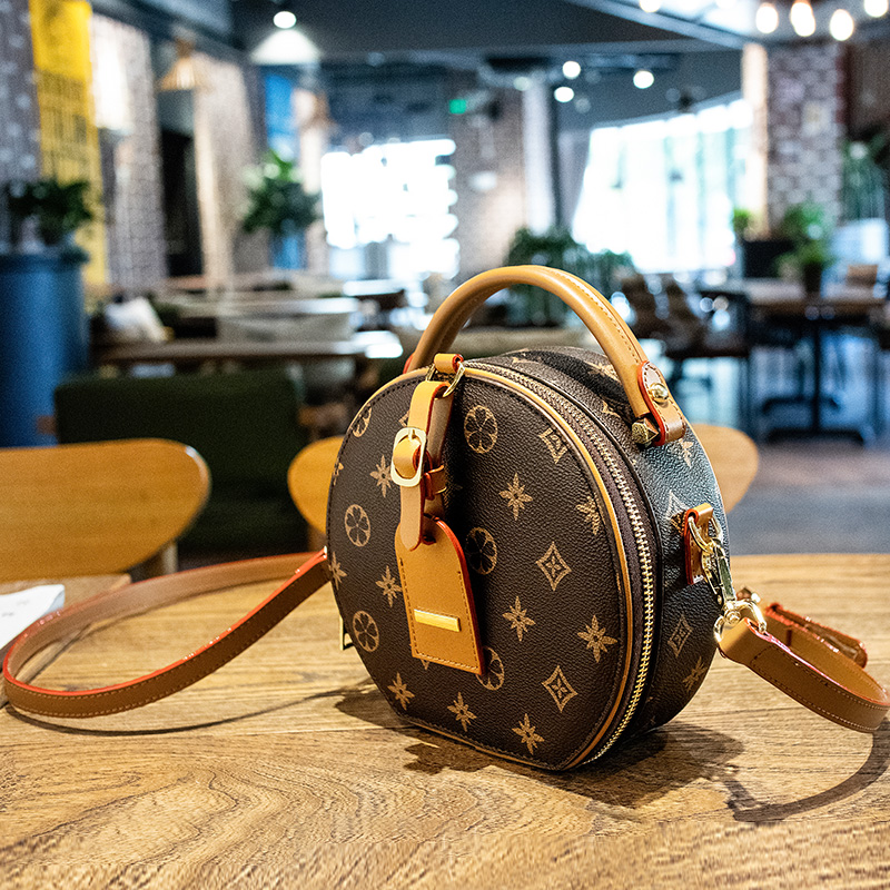 

Internet Celebrity Womens Bags New Small round Fashion High Sense Small Bag Niche Texture Shoulder Messenger, Brown snowflake