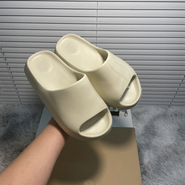 

2021 Brand Men slides beach women slippers Designer Flip Flops Shoes Summer Fashion Wide Flat Slide Thick Sandals Slipper with box size 36-46