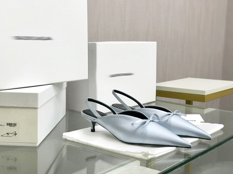 

2021 Good Quality Fashion Women Luxurys Designers Shoes Designer Sandals Womens Luxury High Heels Sandal Dress Shoess With Box Size 35-41 -H542, Silver