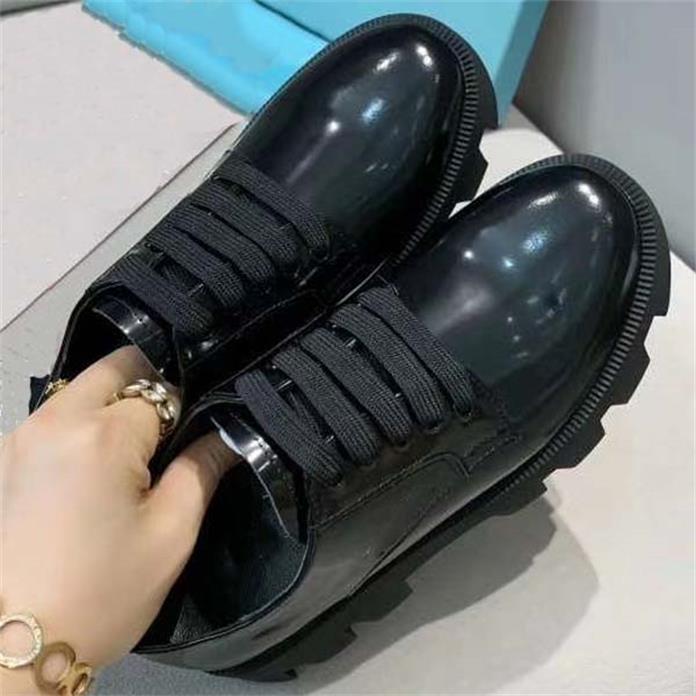 

2020 New Superior Quality Women's Short Boots Flat Bottom Martin Boots Fashion Casual Shoes Work 35-40 With box, Black