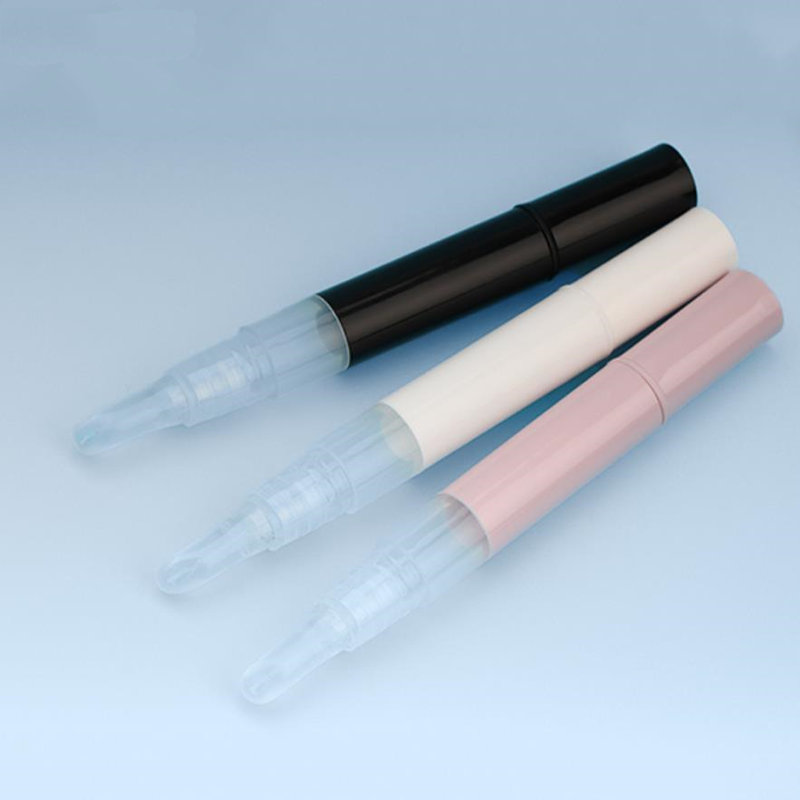 

3ml Twist Pens Empty Lip Gloss Pen Silicone Brush Tip Cosmetic Oil Container Concealer Tube