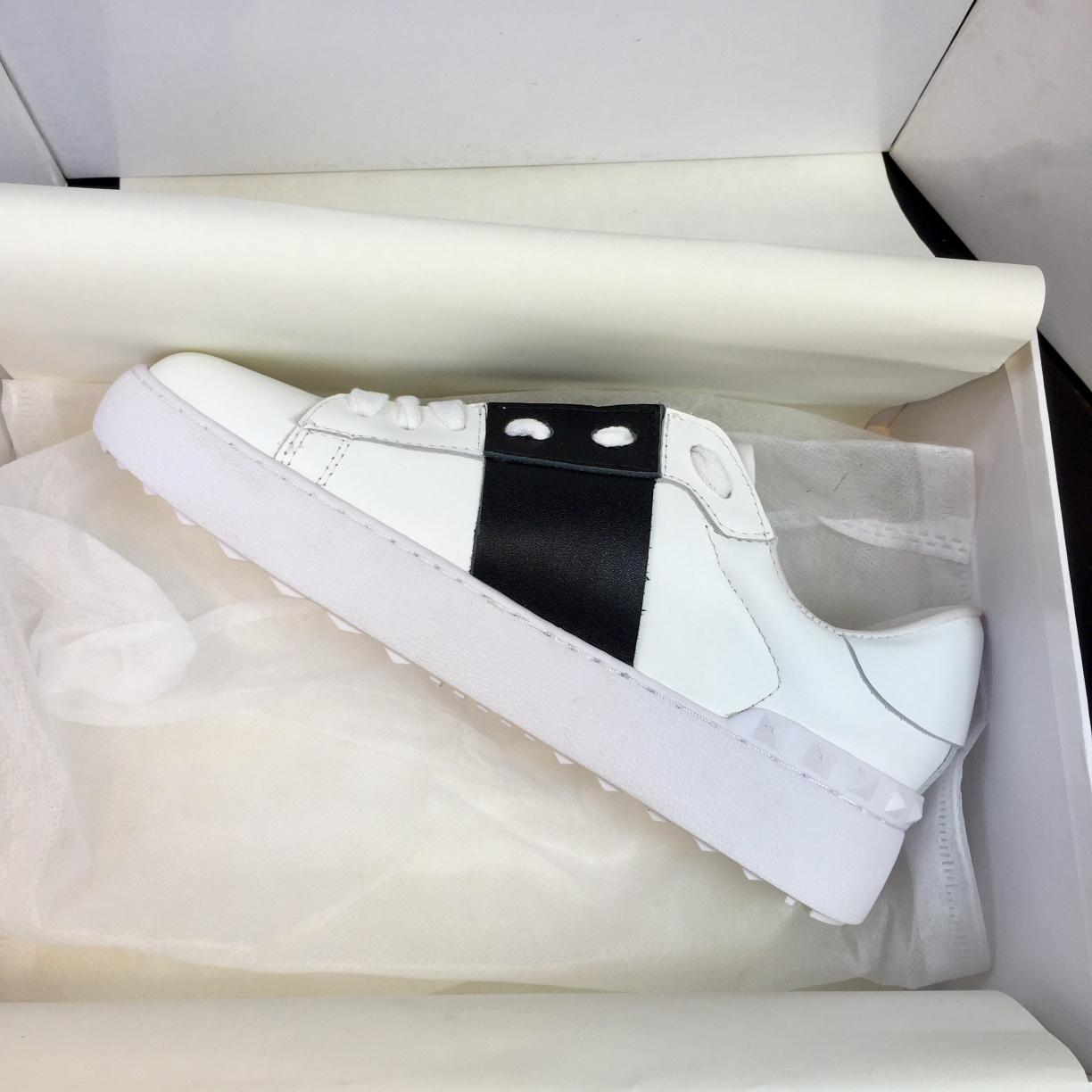 

wholesale men women designer sneakers open shoes with top quality 9 colors original box Trainers size 35-48 for sale, Black