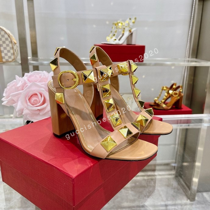 

Classic Designer Heels Women Dress Shoes Embroidered ribbons embellished flat bows sandals heel Fabric of science and technology Sandal size35-42, 05