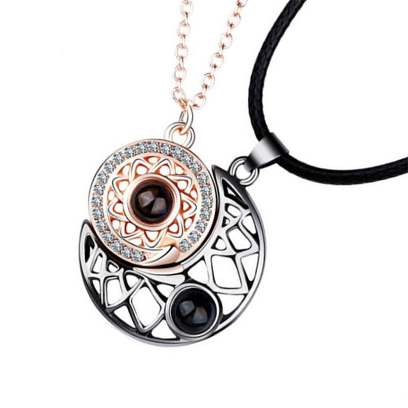 

Chokers 100 Languages Sun Moon Magnet Puzzle Couple Necklaces Jewelry Creative I Love You Projection Pendant Memory Valentine's Day Gift