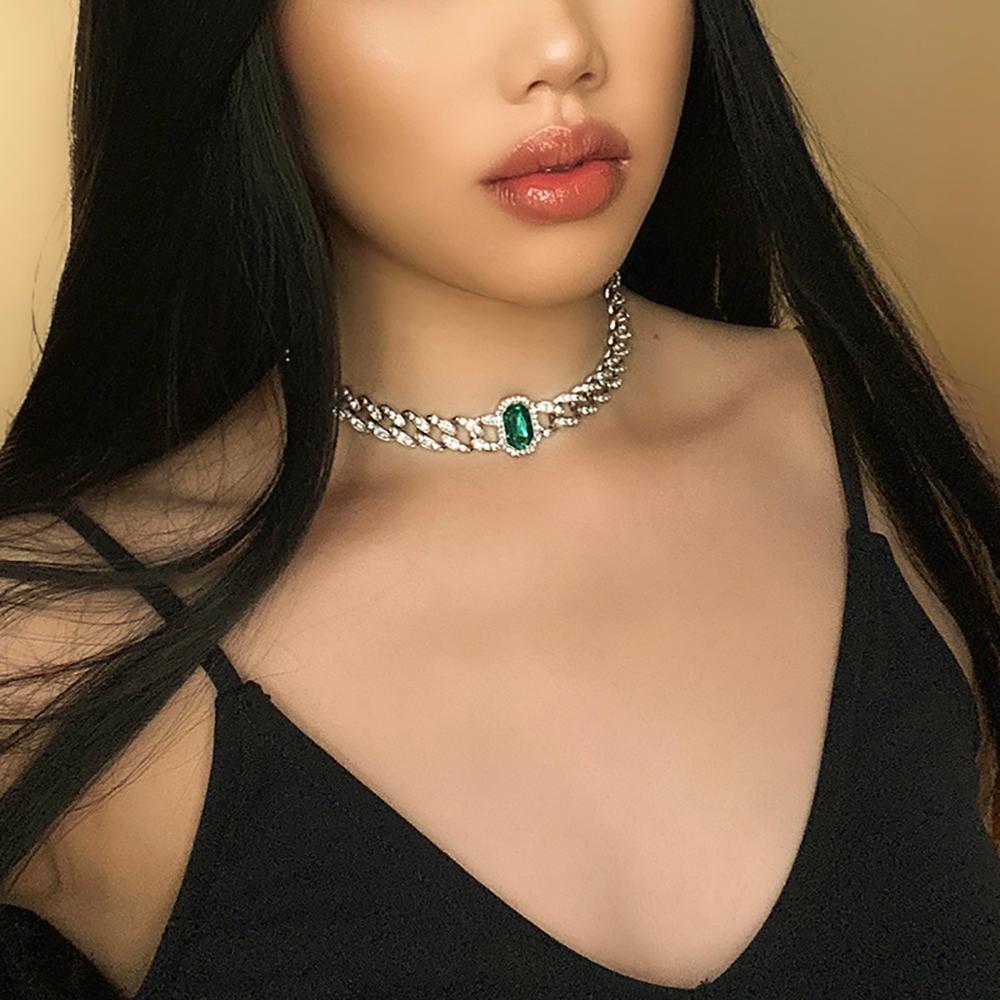 

SHIXIN Chunky Ice Out Chain Rhinestone Pendants Necklace for Women Thick Cuban Link Chain Egirl Crystal Choker Necklaces on Neck X0509
