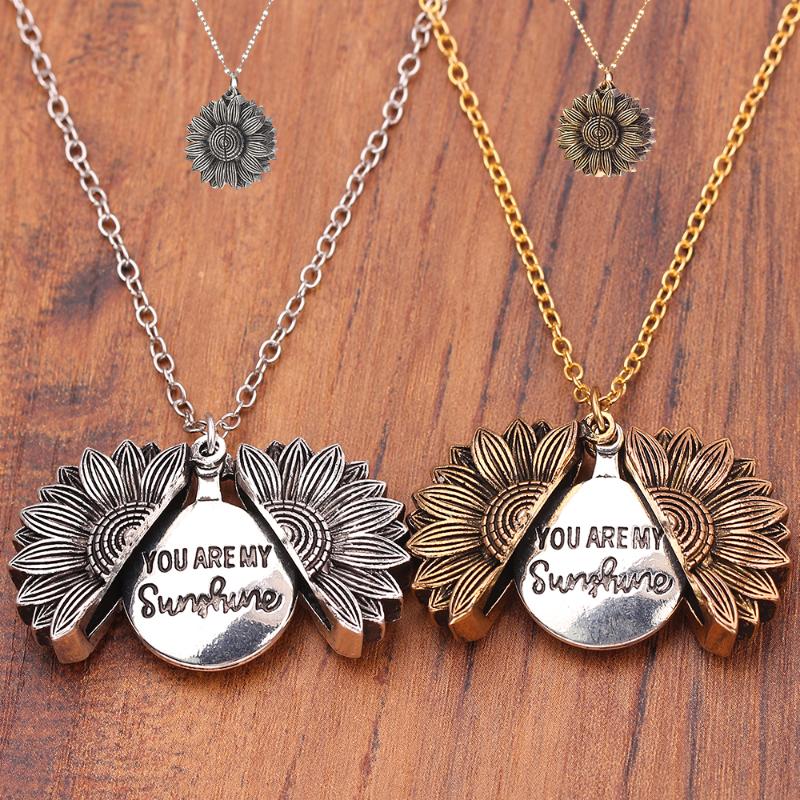 

Pendant Necklaces 2021 Vintage Sunflower Necklace Double-layer You Are My Sunshine Open Locket Women Jewelry Gift