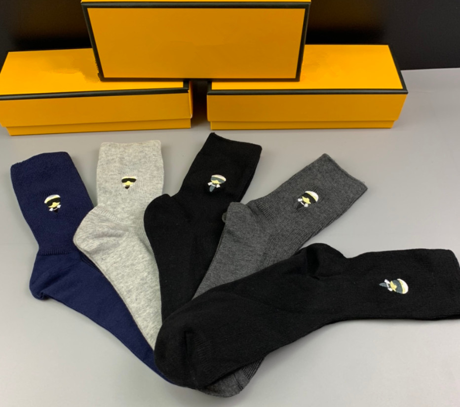 

2021 cotton socks fashion trend all-match shoes and pants dark series, bright color sparkling, White;pink