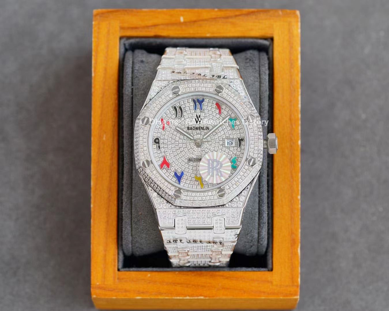 

Top 3120 full man waches automatic drill watch fashion 40mm waterproof very extravagant Designer Sapphire Glass bracelet is studded with diamonds shining light, Strap buckle