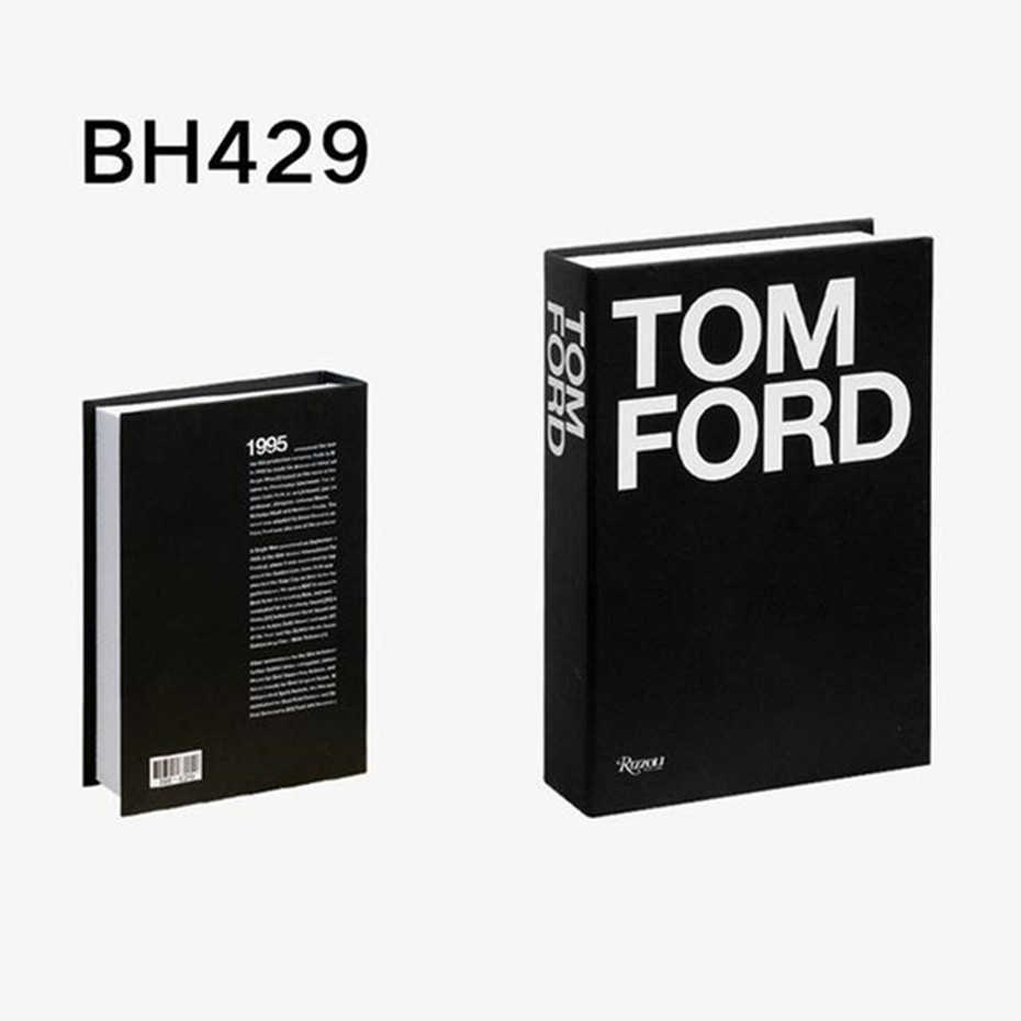 

Fake Book decoration modern simulation fashion books home decoration Club Hotel model room research Y0603