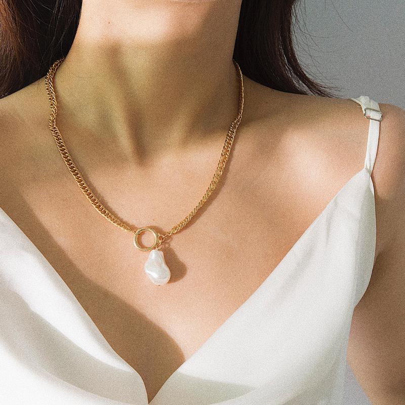 

Pendant Necklaces Simple Joker Metal Circle Necklace Baroque Ethos Quality Pearl Choker For Women