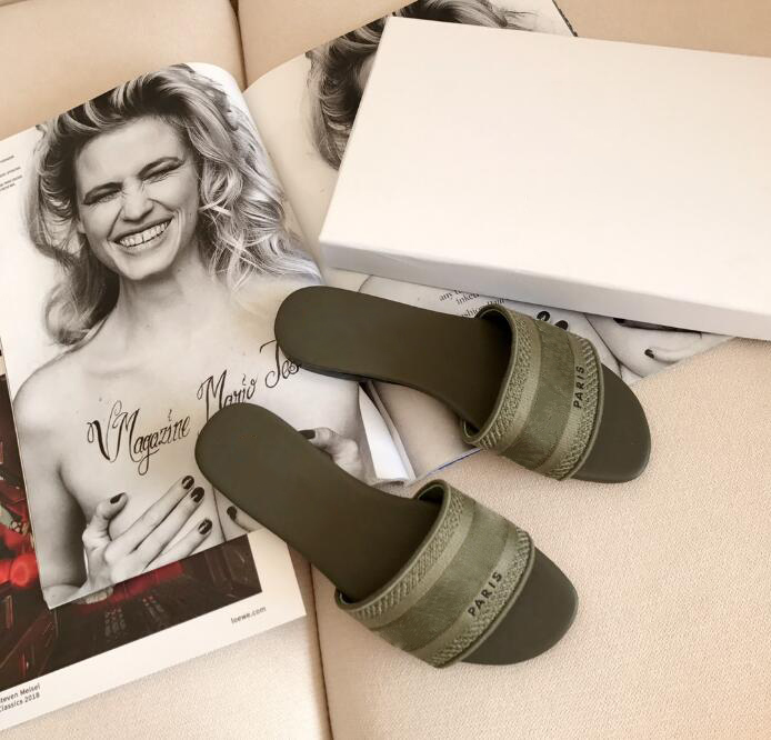 

Designer Ladies Sandals Rubber Sole Cotton Embroidered flip flop Casual Non-slip Summer Slippers Top Quality Size 35-42, Color 9