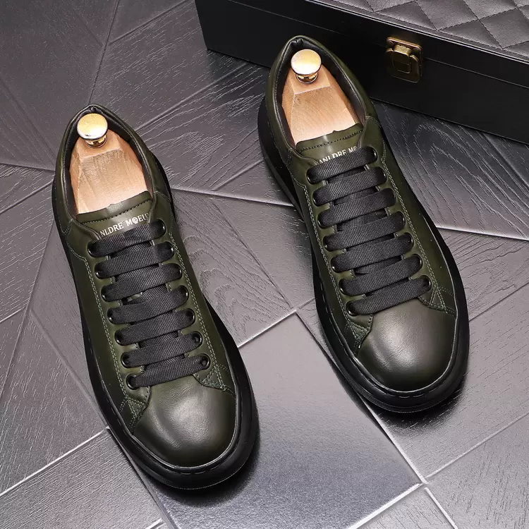 

Fashion Men Casual Shoes Pu Leather Vulcanized Comfortable Sneakers Autumn Outdoor Solid Color Lace Up Flat Designer Walking Loafers X220, Grey