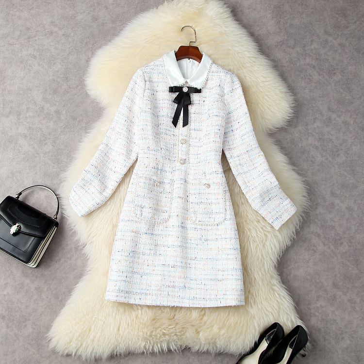

European and American women' clothing winter 2022 new Long sleeve peaded lapels and bow ties Fashionable tweed dress, White
