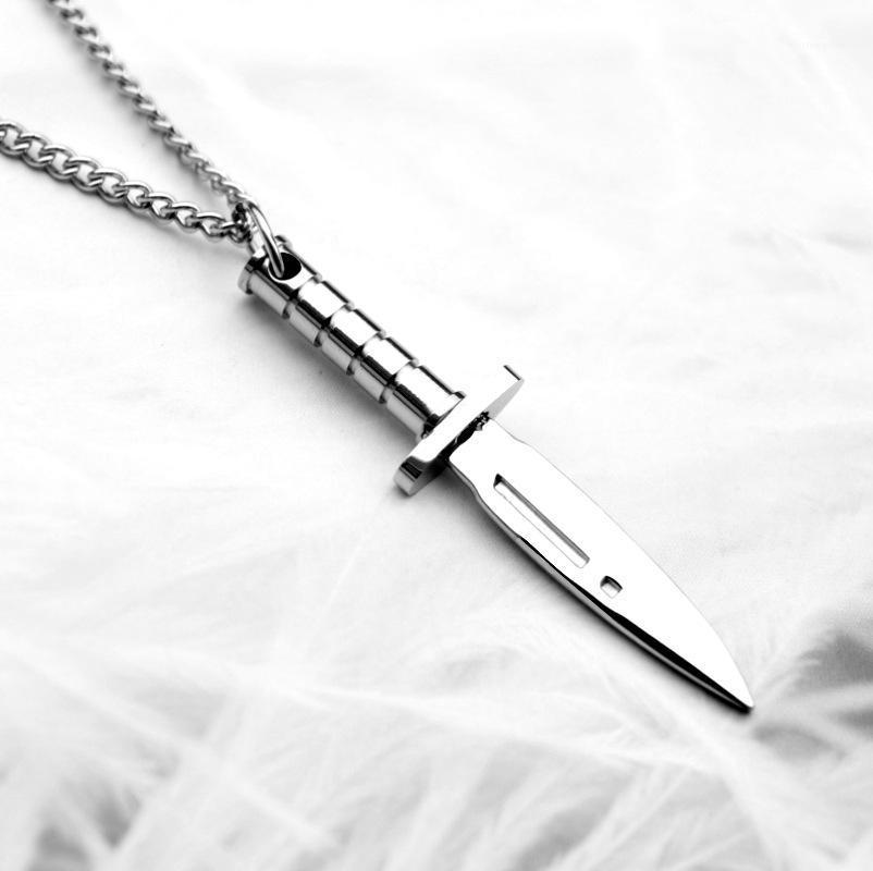 

Fashion Jewelry Unique Shape Titanium Steel Dagger Pendant Necklace Chains