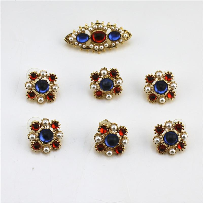 

Wedding Jewelry Sets European And American Style Retro Fashion Personality Brooch 925 Silver Needle Earrings Ear Clip Set, Slivery;golden