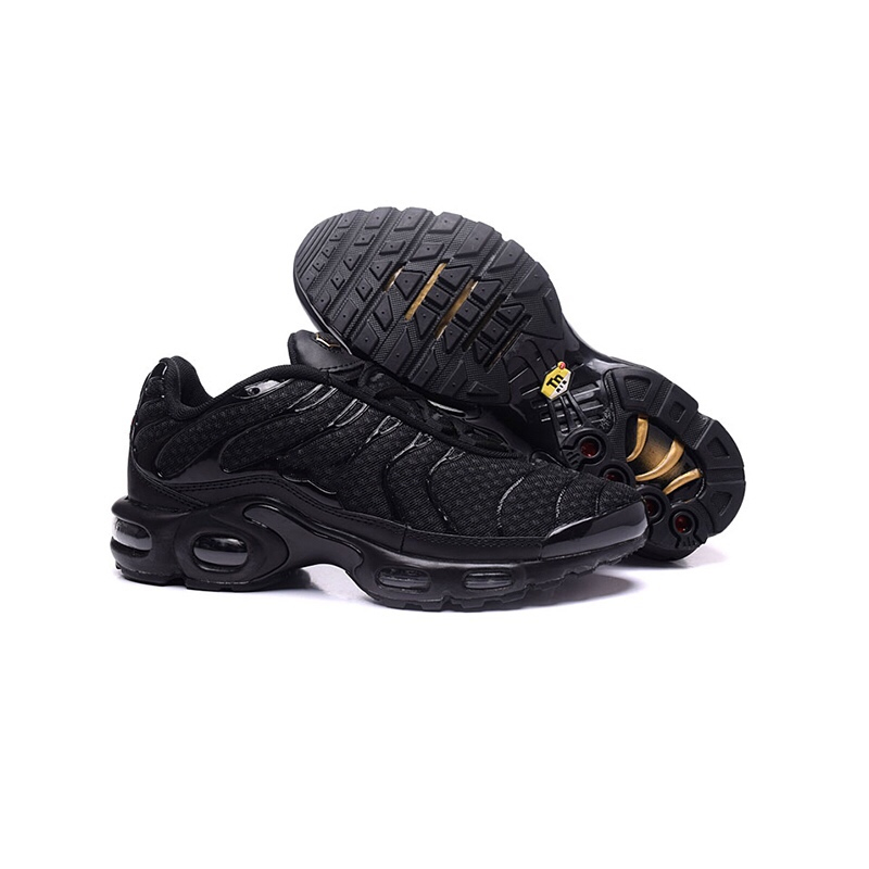 

Shoes Tn Run Tns Plus Triple Black White Sneaker Designer Vapores Man Chaussures Requin Sports Trainer sneaksers, Color 1