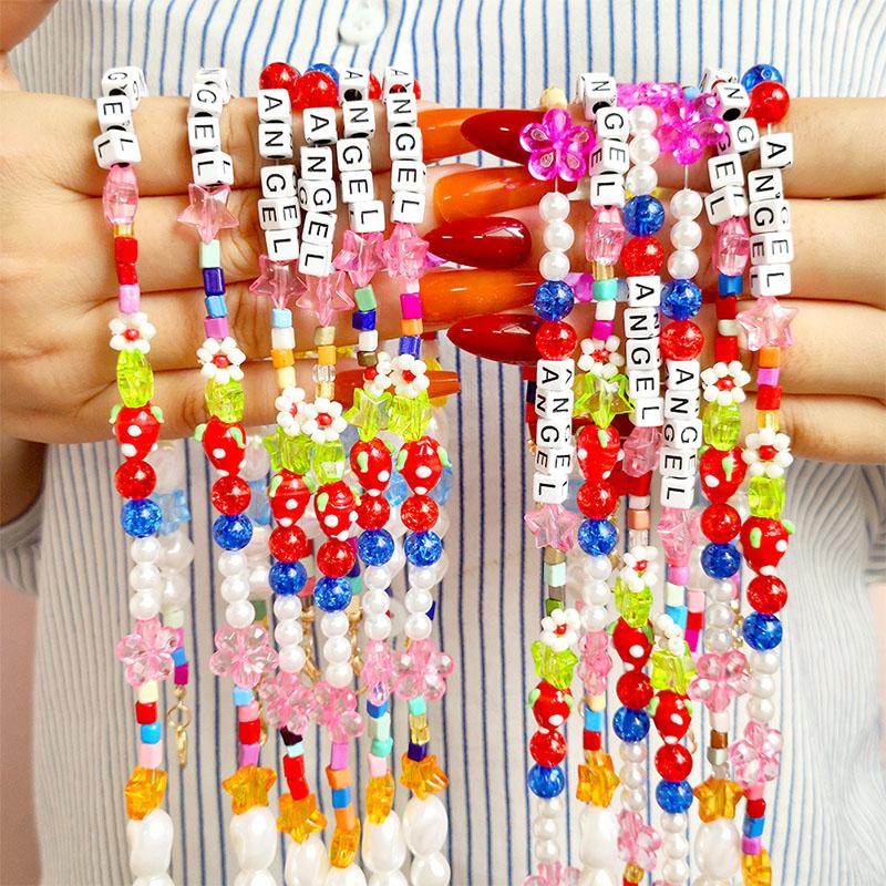 

Chokers Bohemian Irregular Colorful Transparent Star Flower Resin Angel Letters Strawberry Pearl Beaded Necklace For Women Party Jewelry