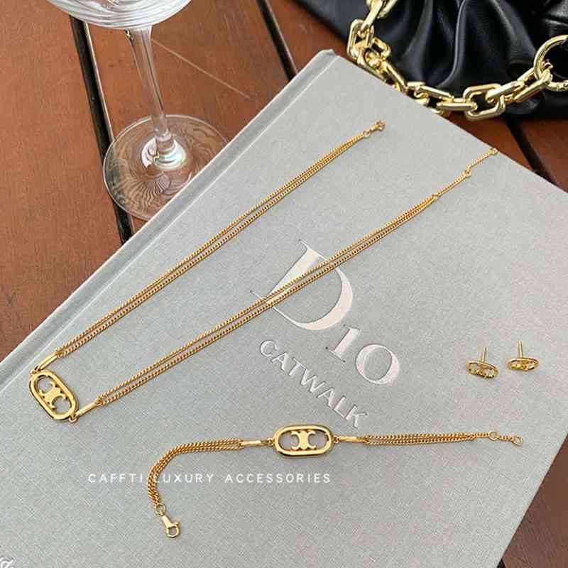 

Celi Arc de Triomphe Necklace women's clavicle chain niche design 18K plated bracelet necklace in cool and simple style
