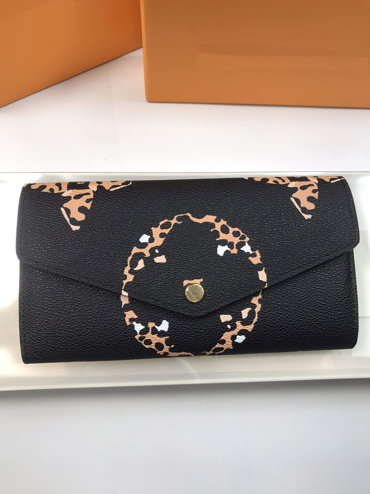 

Sarah Wallet high quality Leather Card Holder Credit Cover daily wallets ample space for cash and Coin cards purse, Red