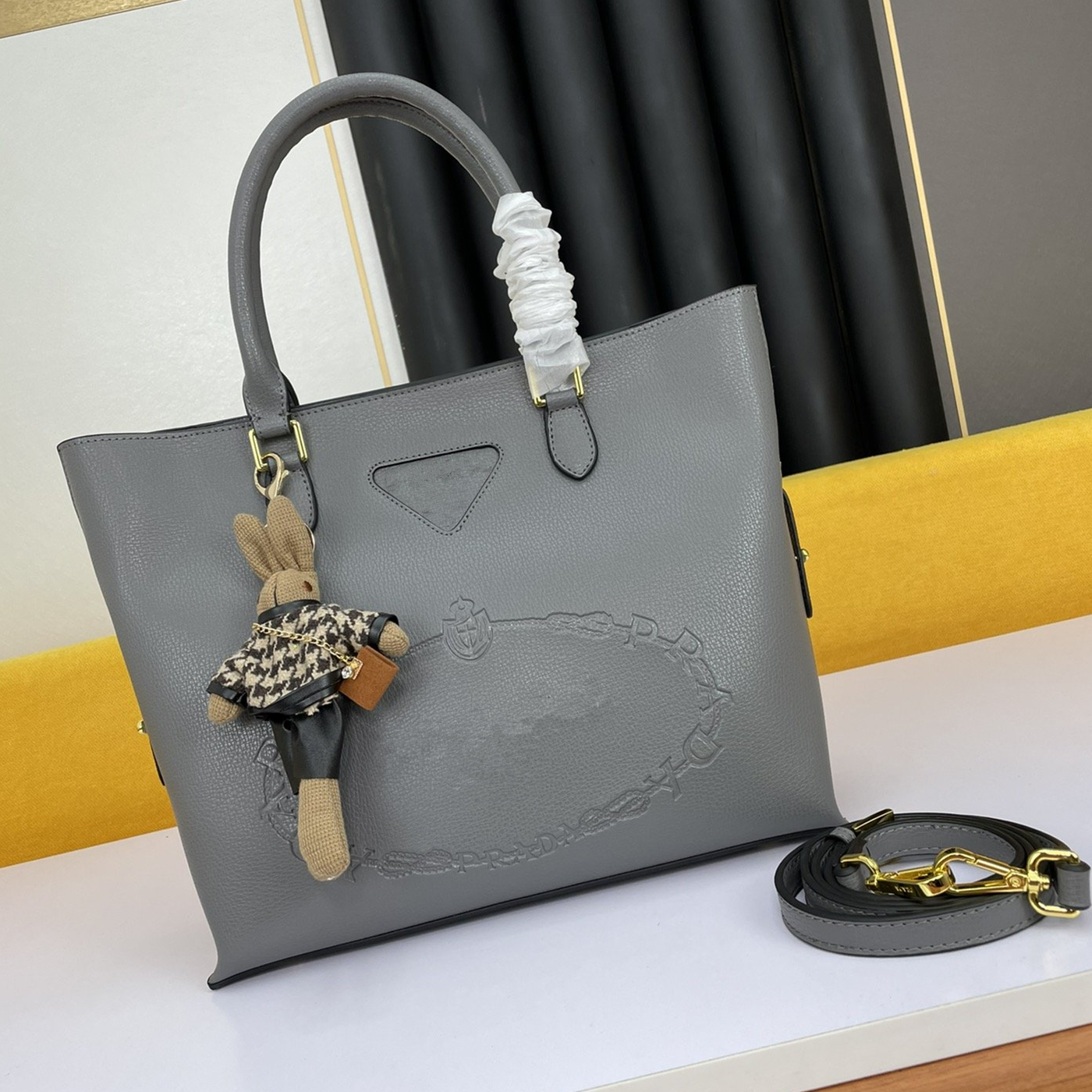 

Designer luxury Handbags purse tote Galleria saffiano leather handbag Monochrome Bag wmen Double Top Totes With matching pattern Handbag high quality, Don't pay it