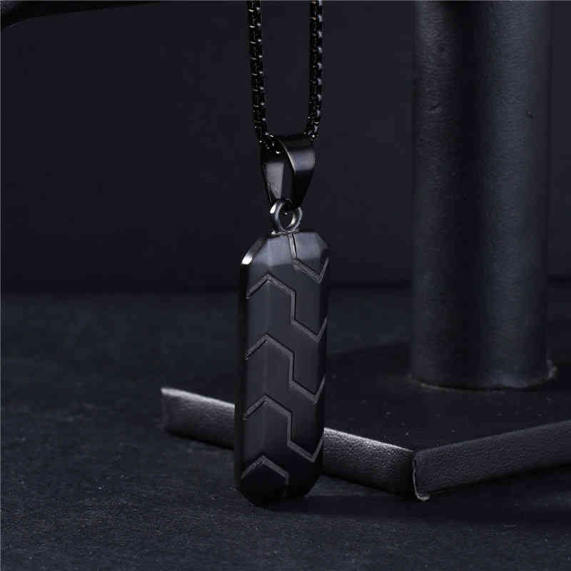 

New gentleman stainless rectangular Black Diamond Pendant popular titanium steel IP black youth men's hip hop Necklace