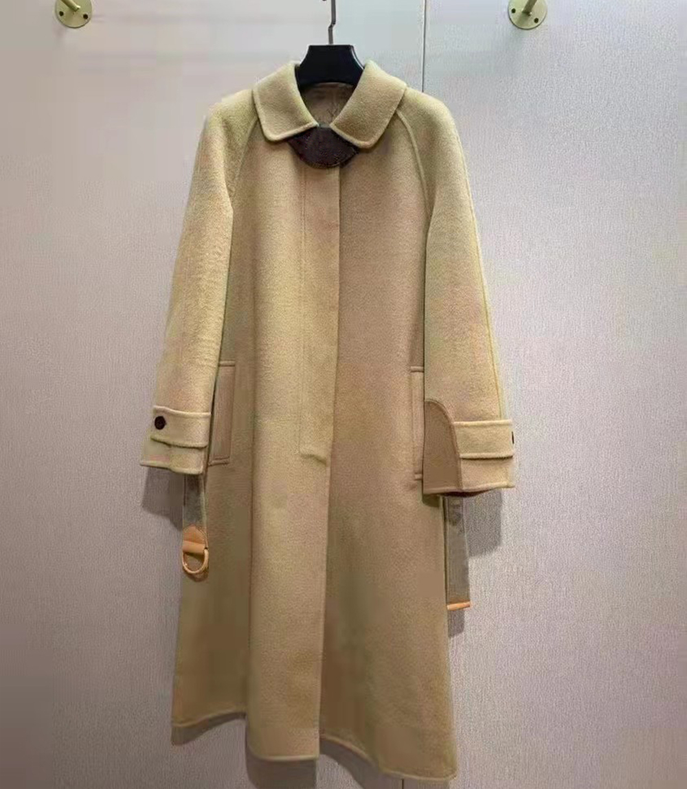 

Women's Wool & Blends designer brand, Beige