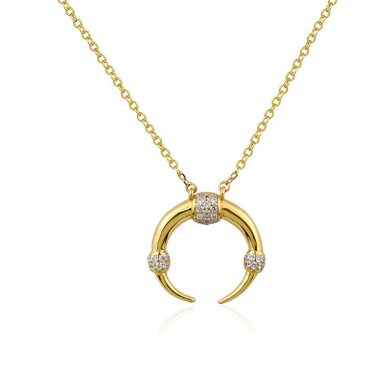 

Pendant Necklaces Fine Fashion Diamond Inlaid Moon Crescent Necklace Women's Wind Round Opening Niche Design Clavicle Chain