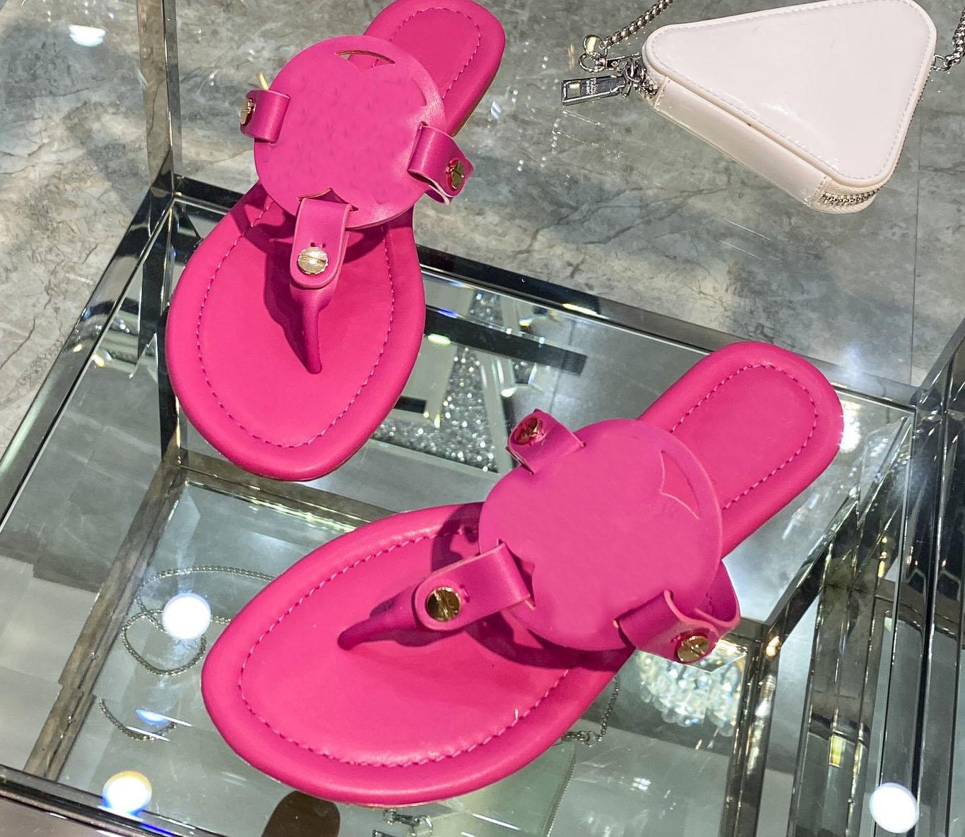 

2021 woman slippers sneakers double-layer lusso progettista sandals flat beach shoes outdoor travel Tory slip bag sandal slipper A9, Black