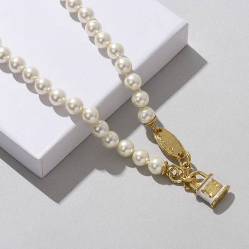 

European VW Style Charm Pendant Necklaces Fashionable female Hot Saturn /Satellite /Punk Atmosphere Pearl Clavicle Luxury designer Jewelry C, Silver