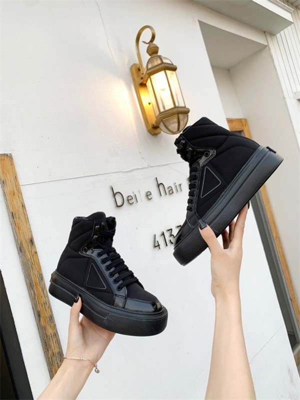

designer lady Flat Casual shoes leather platform sneaker Letters lace-up luxury woman shoes fashion new men Printed shoes Large size35-46, Choose the color
