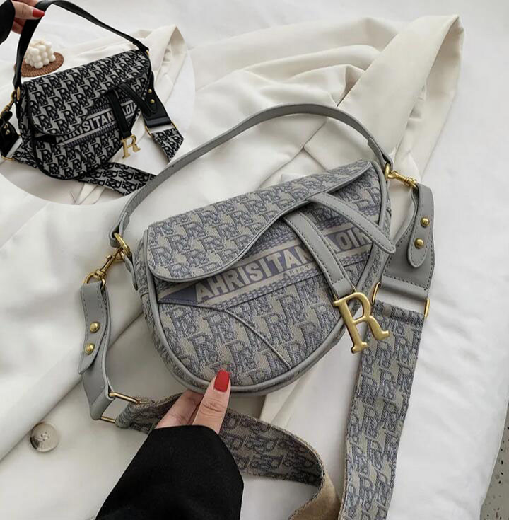 

2color Women Fashion Vintage Designers Saddle Handbags Ladies Embroidery Letters Print Saddles Houlder Messenger Single Shoulder Bags Luxury Evening Bag, Black
