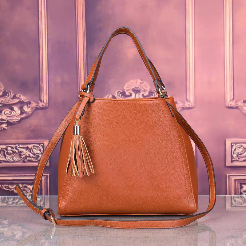 

2021 fashionable luxurys shoulder bag for women Excellent quality leather designers camera bags size 30*26*14cm