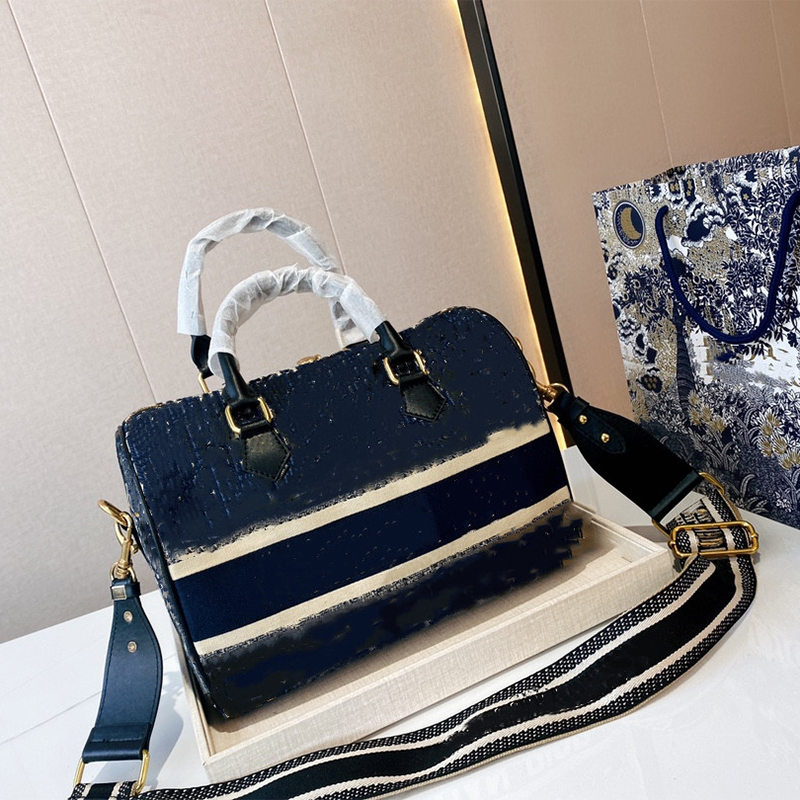 

The New Embroidery Classic Retro Shoulder Bags High Capacity Wide Shoulder Straps Famous Crossbody Designer Pillow Bag Luxury Old Flower Wallet Woman Totes Handbag, Split