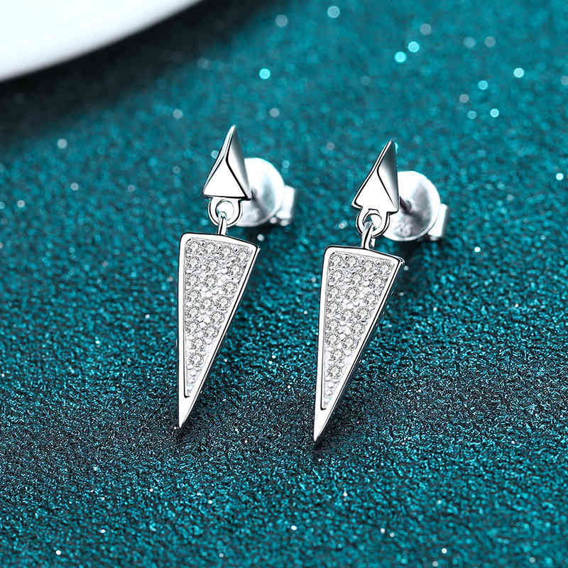 

925 Sterling Silver Passed Diamond Test Moissanite Ear Stud Triangle Cute Simplicity Diamonds Earring Women Cocktail Party Gift