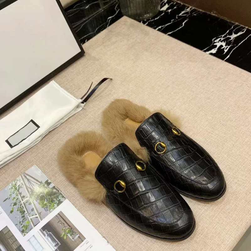 

21ss Luxurys Women Men Slippers Satin Letter Emboss Plush Edge Embroidery pattern High Quality Autumn&Winter Slippers With Box, Make up for price